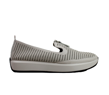 1 taupe.png