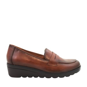 Wsuwane loafersy damskie na koturnie UrbanProject XYL2 brązowe