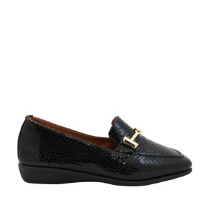 Eleganckie mokasyny damskie lakierowane Aga 02598 czarne